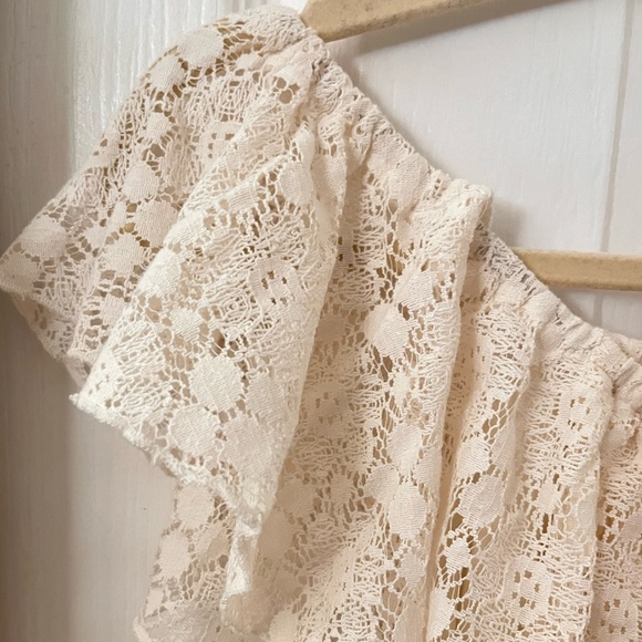 Streetwear Society White Lace Off-Shoulder Dress - Picture 5 of 6